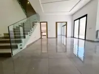 Duplex S+4 à la Marsa - 1