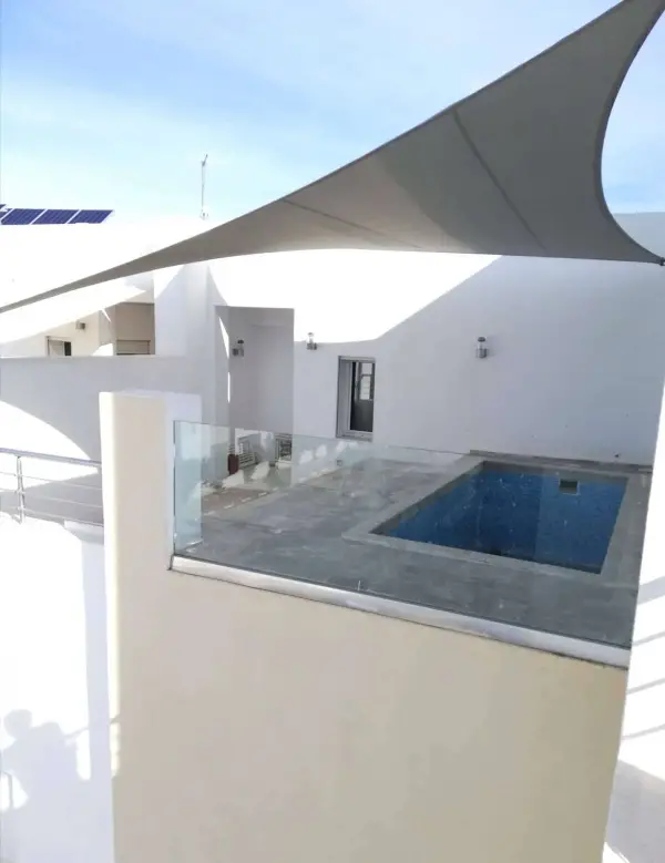 Triplex avec piscine et ascenseur