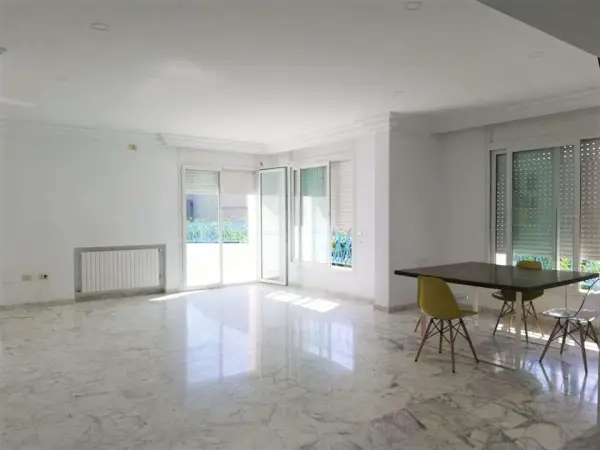 Etage de villa à la Marsa