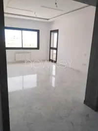 S+2 Neuf avec vue dégagée à vendre aux jardins de Carthage - 1