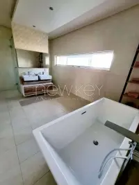 Splendide Villa avec piscine à Louer à La Soukra - 14