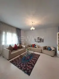 Etage de villa s+3 Meublé à La Marsa - 2