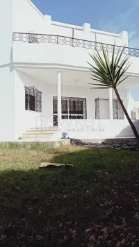 villa s+5 avec jardin - 2