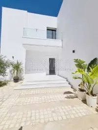 Villa Haut Standing S4 à vendre à La Soukra - 3