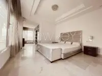 Villa S5 meublée à louer au Lac 2 - 4