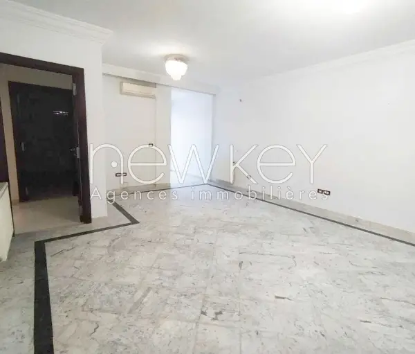 Appartement S3 avec jardin à louer à La Soukra
