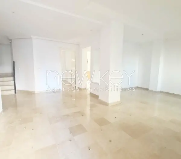 Duplex S5 à vendre aux Jardins de L'Aouina
