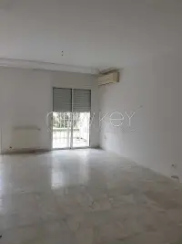 Duplex s+4 à la Marsa - 1