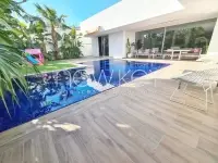 Une Splendide Villa à Louer à La Soukra - 11