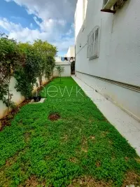 Villa s+5 avec jardin à La Marsa - 2