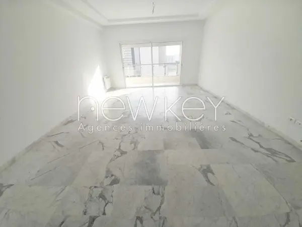 Bel Appartement S4 à Louer à Ain Zaghouan Nord