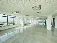 Immeuble de 10230m² à louer à la zone d'activité kheireddine - 5