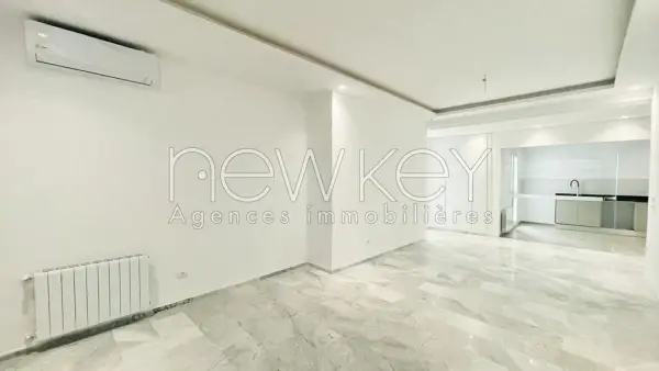 Bel Appartement S2 avec terrasse à La Soukra