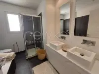 Triplex s+4 meublé avec ascenseur à Gammarth - 4