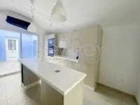 Une Belle villa avec piscine à louer à La Soukra - 3
