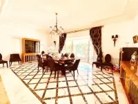 Une Somptueuse Villa de Maître à vendre à La Soukra - 4