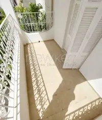 Etage de villa s+3 à Marsa ville - 2