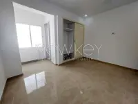 Etage de villa s+3 à Marsa ville - 8