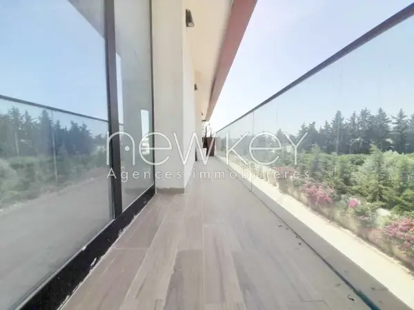 Bel Appartement S+1 à vendre à La Soukra