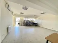 Immeuble a louer à la zone d'activité kheireddine - 7