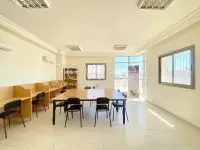 Immeuble a louer à la zone d'activité kheireddine - 9