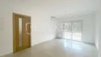 Appartement S+2 avec terrasse à La Soukra - 2