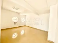 Un open space en double hauteur à louer à la zone d'activité kheireddine - 2