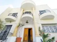 Une Villa jumelée à vendre à La Soukra - 1