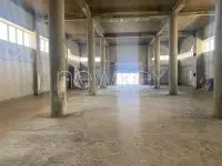 Un open space en double hauteur à louer à la zone d'activité kheireddine - 7