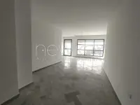 Un Showroom à louer à La Soukra - 5