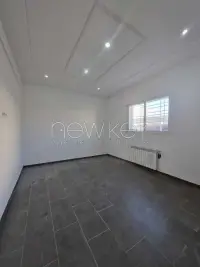 Duplex s+4 à la Marsa - 4