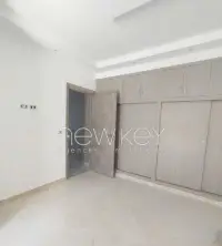 Un immeuble R+2 à vendre à La Soukra - 3