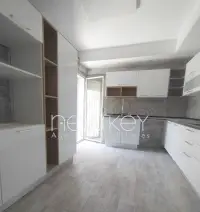 Un Rez-de-chaussée Neuf S+3 avec jardin à La Soukra - 1
