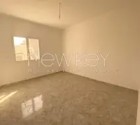 Un étage de villa S+2 jamais habité à La Soukra - 3