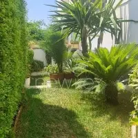 Triplex avec jardin à vendre aux Jardins d' El Menzah - 1