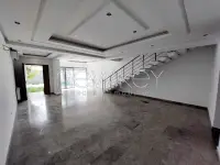 Triplex s+4 avec piscine à Gammarth - 24