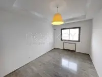 Triplex s+4 avec piscine à Gammarth - 2