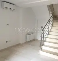 Triplex Haut Standing S+4 à La Soukra - 5