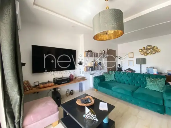 Bel Appartement S+2 à louer à La Soukra