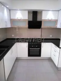 Rez De Chaussez de villa s+3 à la marsa - 8