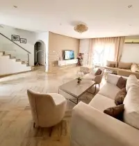 Une Villa Jumelée S+3 à vendre aux Jardins de L'Aouina - 1