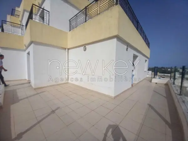 Appartement s+3 meublé à Gammarth