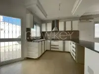 Duplex s+3 à la Marsa - 9