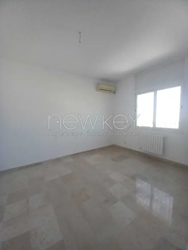 Triplex s+3 à Gammarth