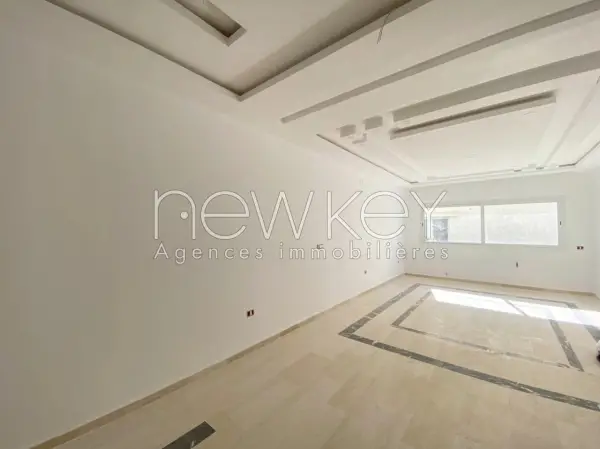 Un Appartement S+2 A Louer à La Soukra