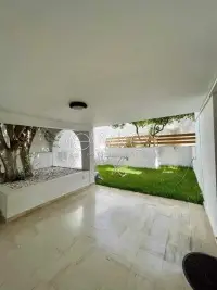 Magnifique rez de jardin S+2 à louer - 12