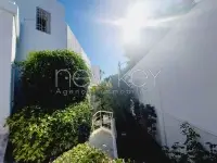 villa s+4 avec piscine à la Marsa - 3