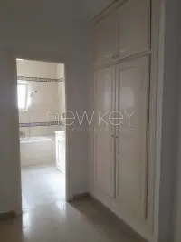 Un rez-de-chaussée de villa S+4 à louer à Gammarth - 5