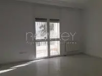 Un rez-de-chaussée de villa S+4 à louer à Gammarth - 8