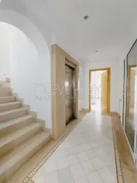 Un joli duplex S+3 à louer à Gammarth - 23